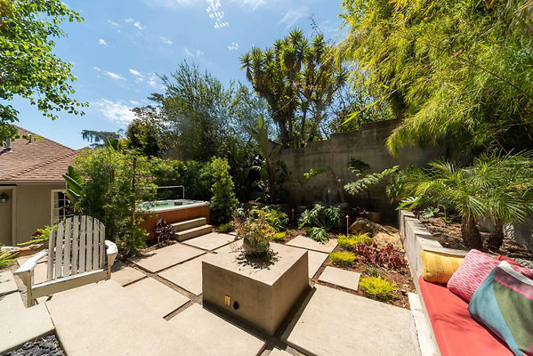 12743 patio 5