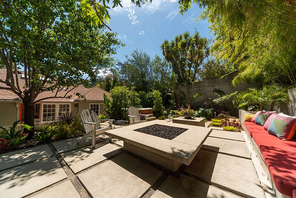 12743 patio 3