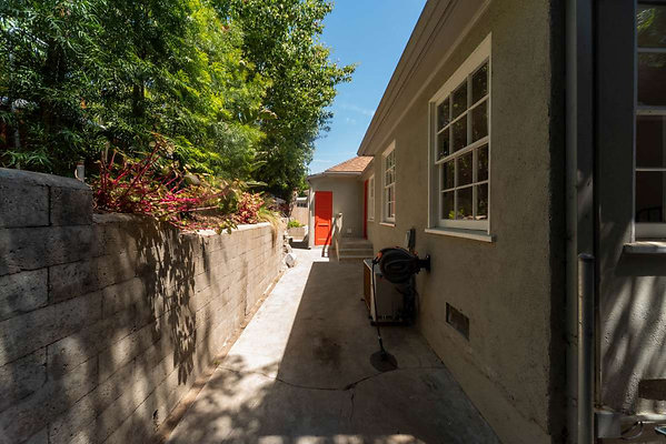 12743 garden 9