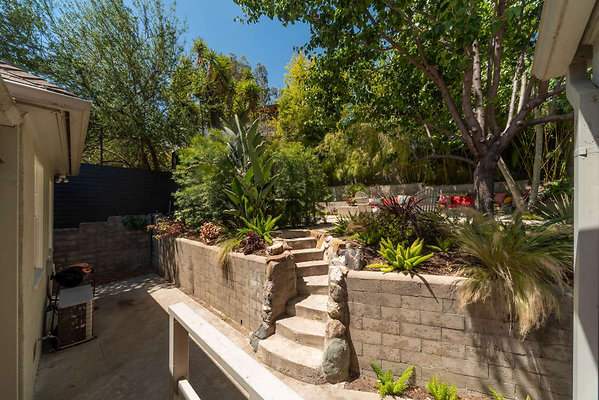 12743 garden 2
