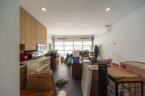 13305 garage 6