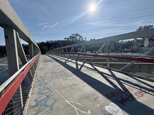 hyperion la river 046