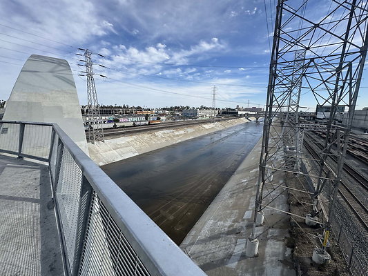 6th st bridge 010