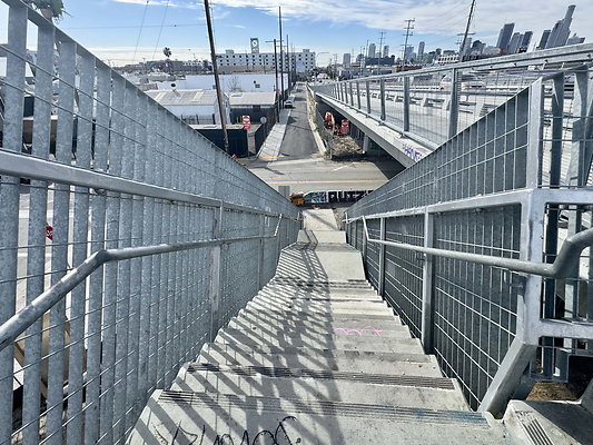 6th st bridge 004