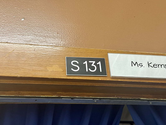 van nuys ms 048