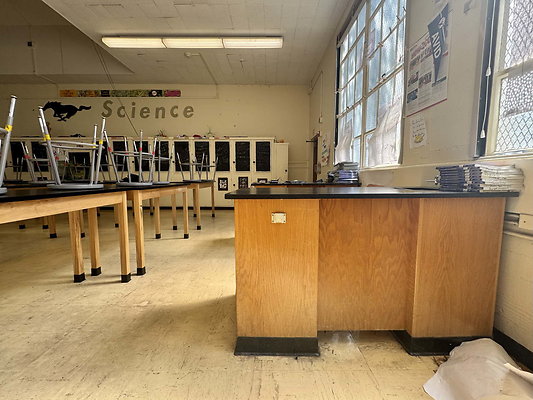 van nuys ms 102