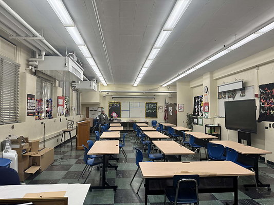van nuys ms 050