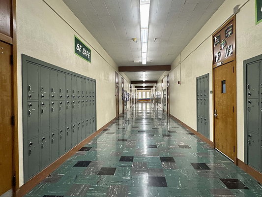 van nuys ms 030