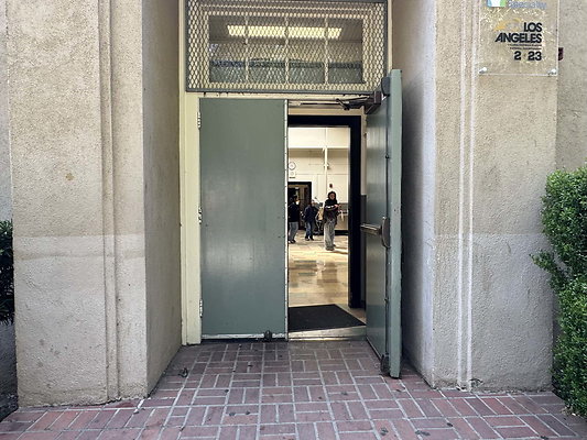 van nuys ms 063