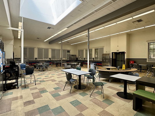 van nuys ms 076