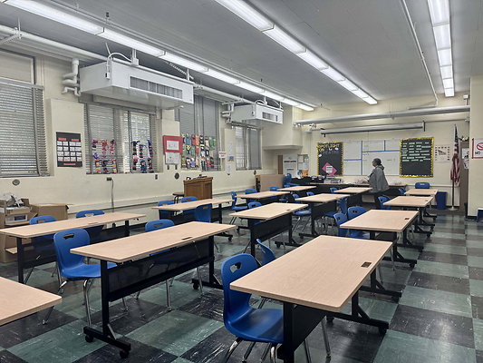 van nuys ms 049