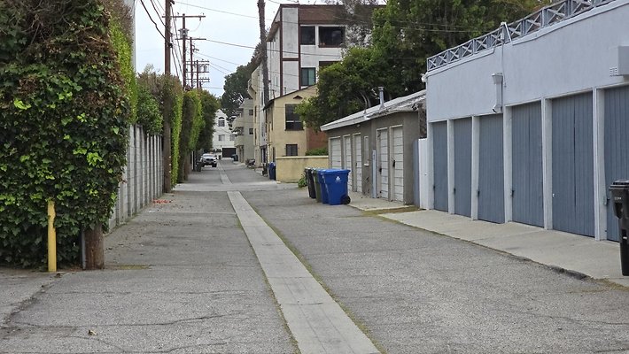a-Alley S of Riverside207