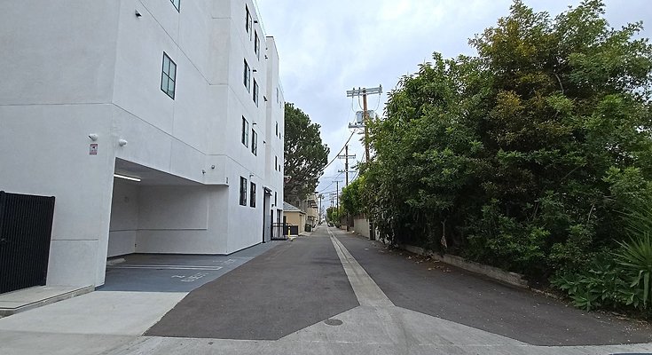 a-Alley S of Riverside219
