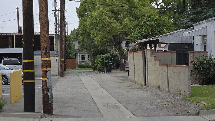 a-alley N of Magnolia184
