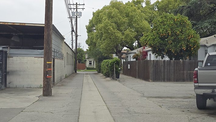 a-alley N of Magnolia186