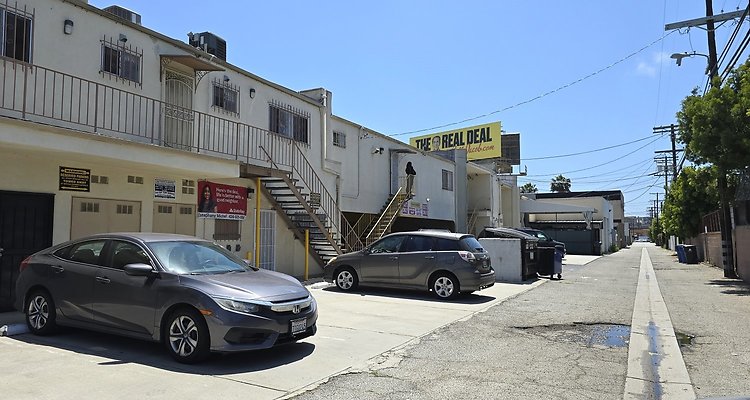 a-Alley N of Jefferson Randall to Inglewood614