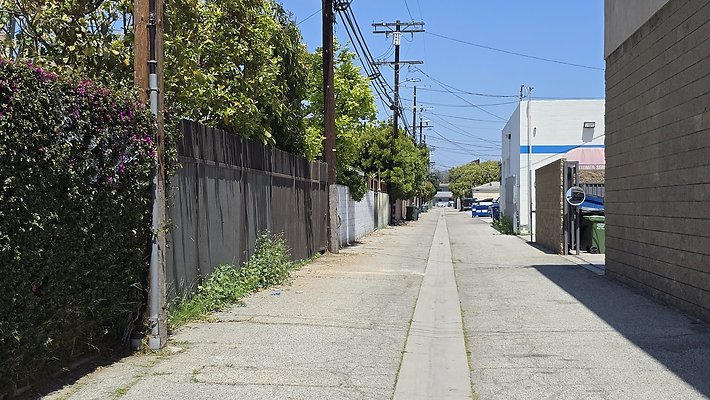 a-Alley N of Jefferson Randall to Inglewood598