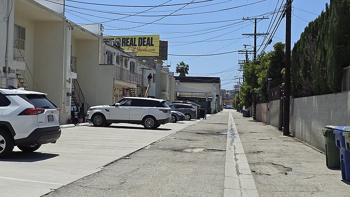 a-Alley N of Jefferson Randall to Inglewood611