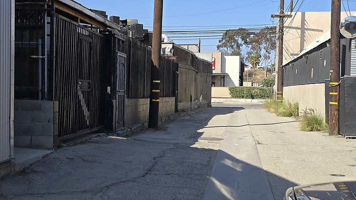 a-Alley S of Jefferson Jefferson to Mesmer624