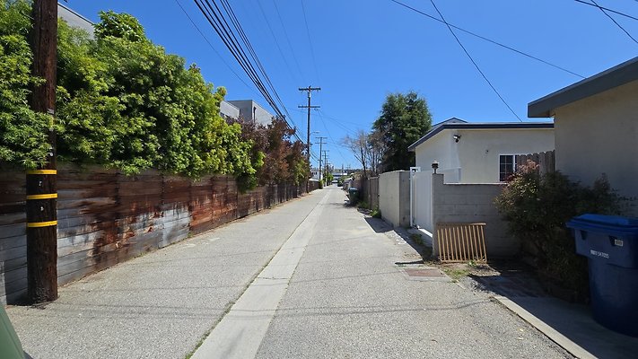 a-Alley N of Inglewood Beatrice to Aneta586