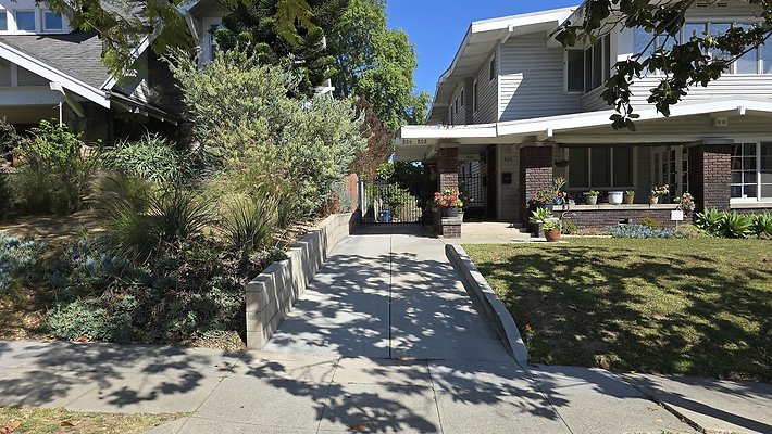 a-806 808 N Lafayette Pk687