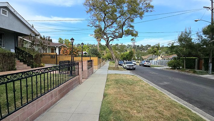 4215 camero ave duplex flyer763