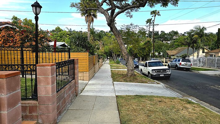 4215 camero ave duplex flyer762