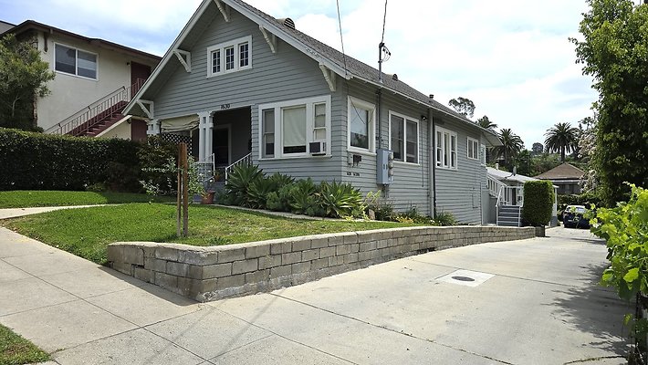 a-more 1630 edgecliffe747