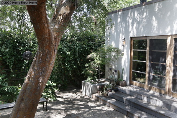 47center-courtyard