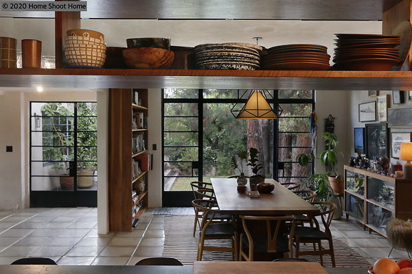 33kitchen-to-dining-room