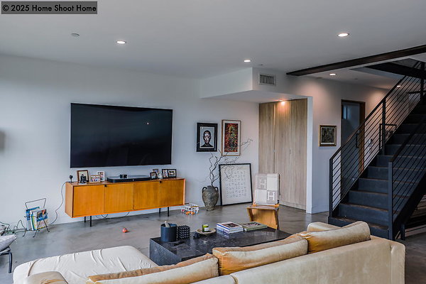 3455-Living-Room-Alt-Reverse-07