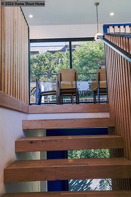 34stairs-continued