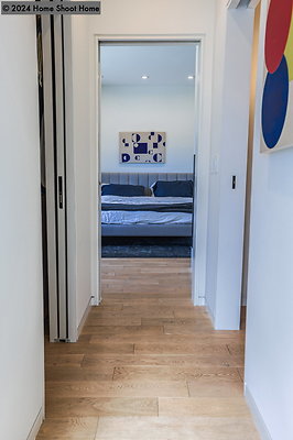 17master-bathroom-reverse