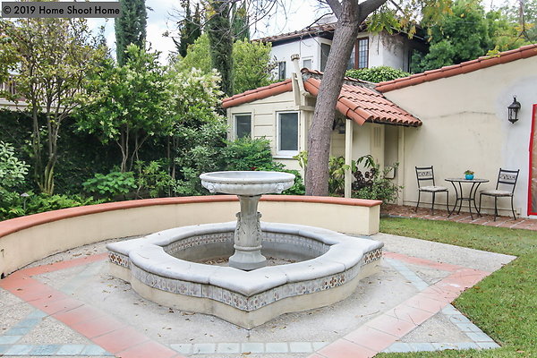 44fountain-reverse