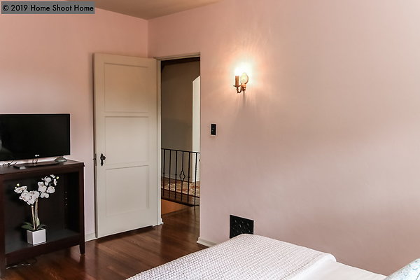 35bedroom2-reverse
