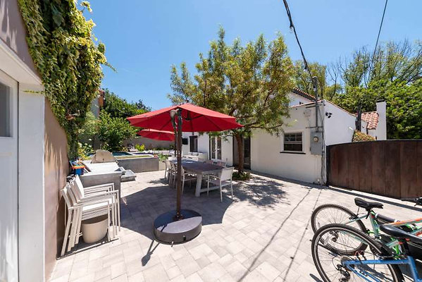 12419 patio 7
