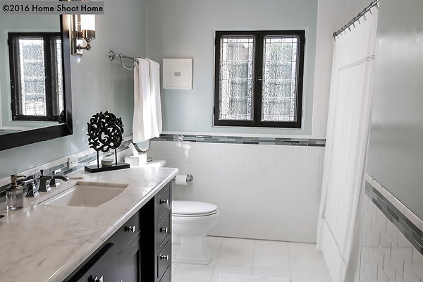 25master-bathroom