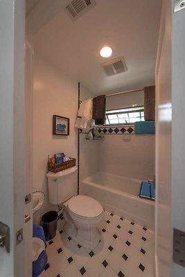 11131 bath 7