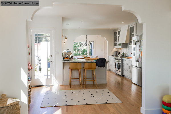 17family-room-reverse