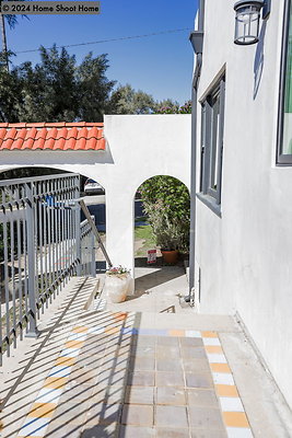 68side-entrance-reverse
