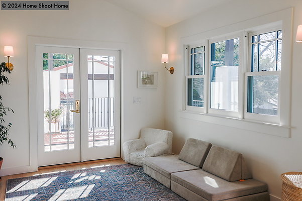 16family-room