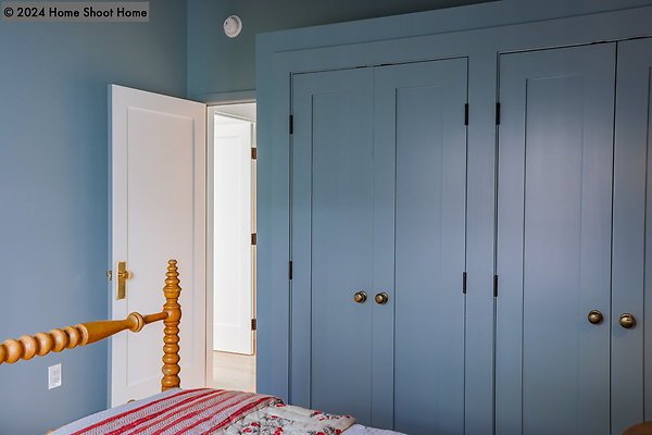 31bedroom1-reverse