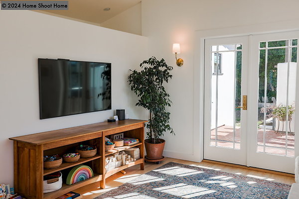 18family-room-alt