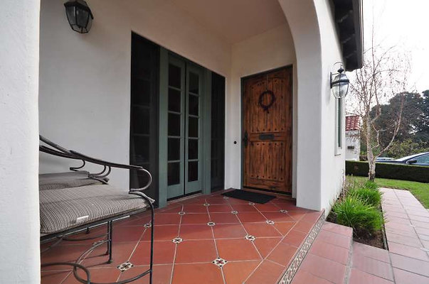 9501 porch 1