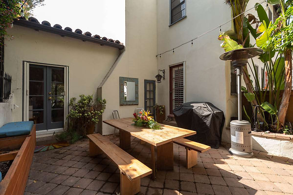 13313 patio 5
