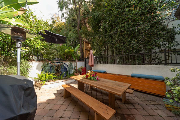 13313 patio 7