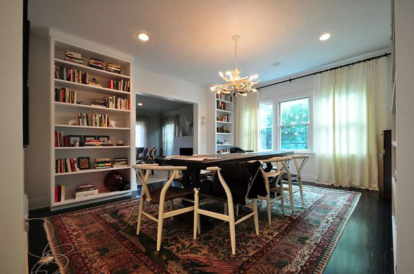 8976 dining 3