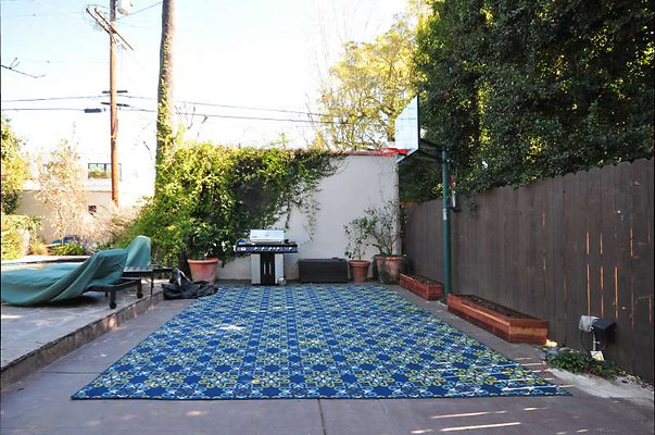 8976 patio 2