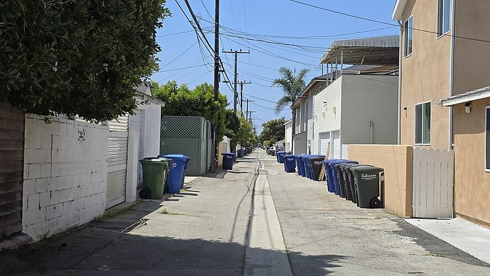 a-Alley E of Culver Elenda to Harter459