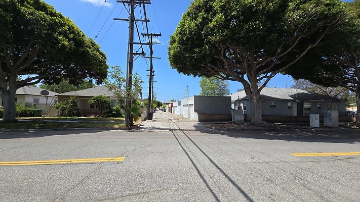 a-Alley E of Culver Elenda to Harter446